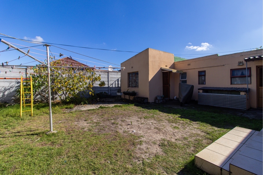 3 Bedroom Property for Sale in Goodwood Estate Western Cape
